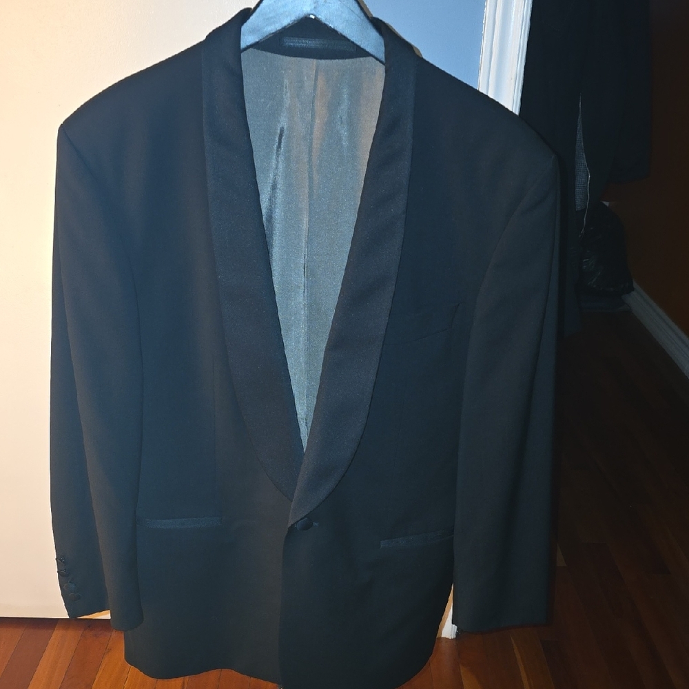 Hugo Boss Elegant Black Tuxedo Jacket